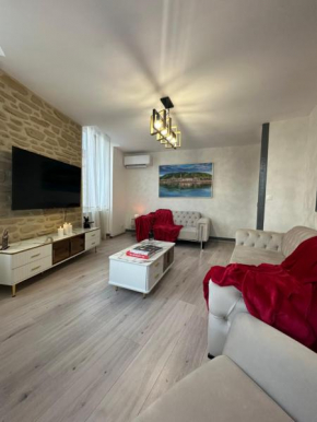 Tain centre -T3- wine themed apartment